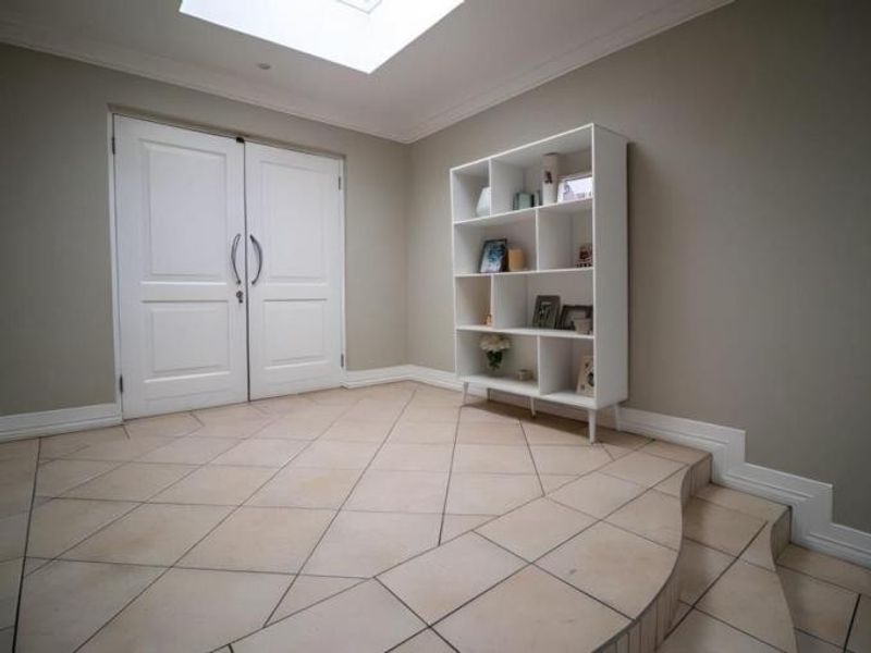 3 Bedroom House For Sale in Bryanston, Sandton - Photo 4