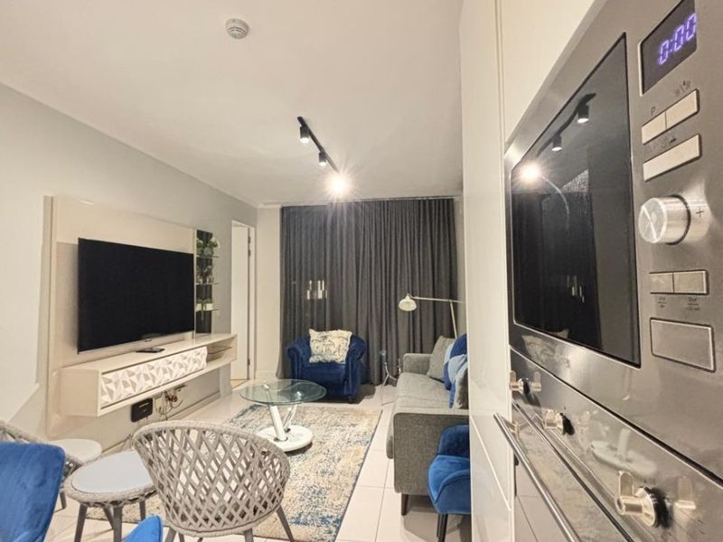 Luxury Two Bedroom Lifestyle Apartment For Sale in Jukskei View, Midrand - Photo 8