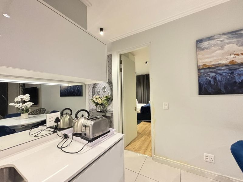 Luxury Two Bedroom Lifestyle Apartment For Sale in Jukskei View, Midrand - Photo 3