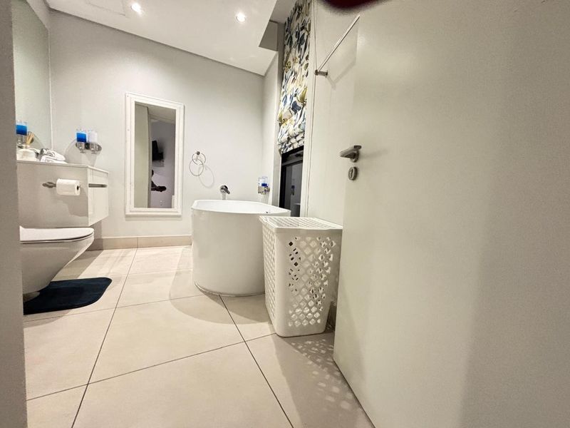 Luxury Two Bedroom Lifestyle Apartment For Sale in Jukskei View, Midrand - Photo 10