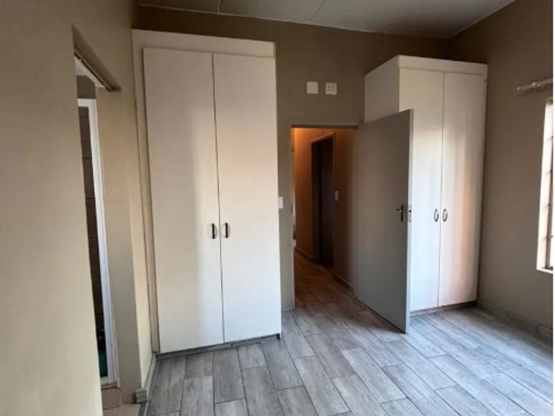 3BD Garden Apartment Northriding - Photo 6