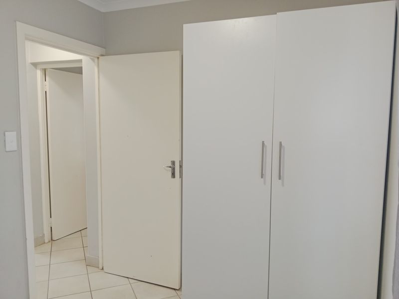 2 Bedroom House To Rent in Glenway Estate, Pretoria - Photo 10