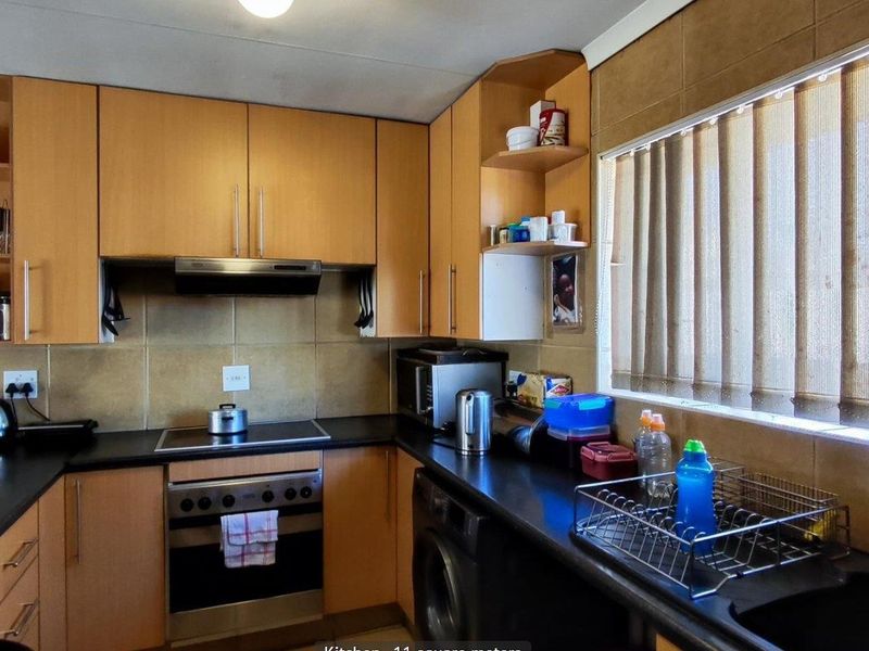 Townhouse For Sale in Norkem Park, Kempton Park - Photo 4