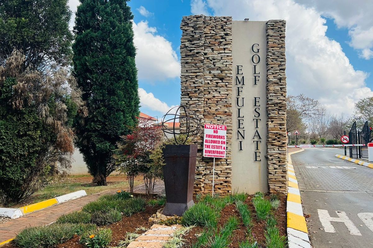 Vacant Land For Sale in Emfuleni Golf Estate, Vanderbijlpark - Photo 2