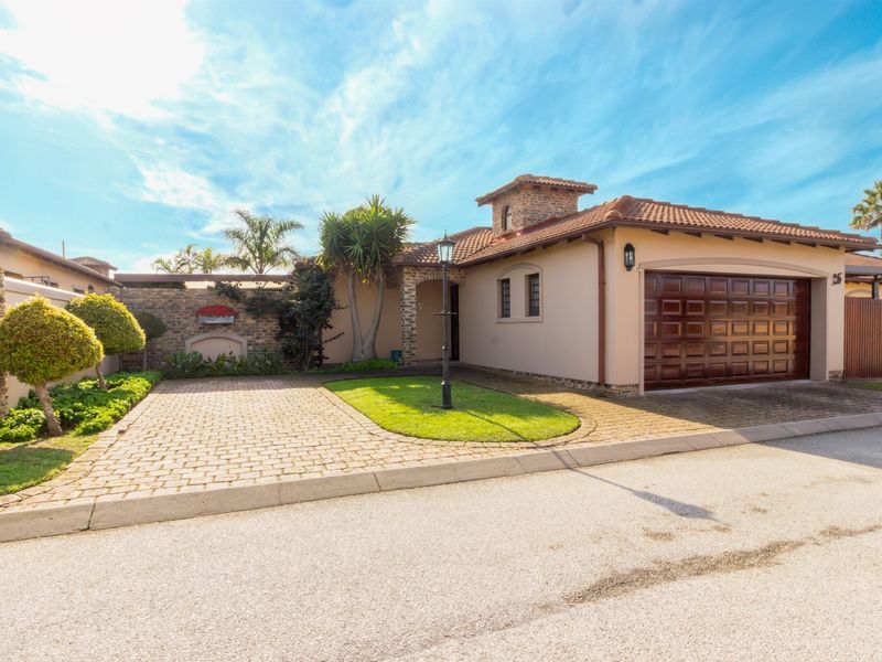 3 Bedroom Family Home for Sale in Casa d'Oro Estate, Summerstrand - Photo 1