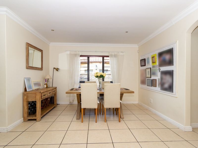 3 Bedroom Family Home for Sale in Casa d'Oro Estate, Summerstrand - Photo 8