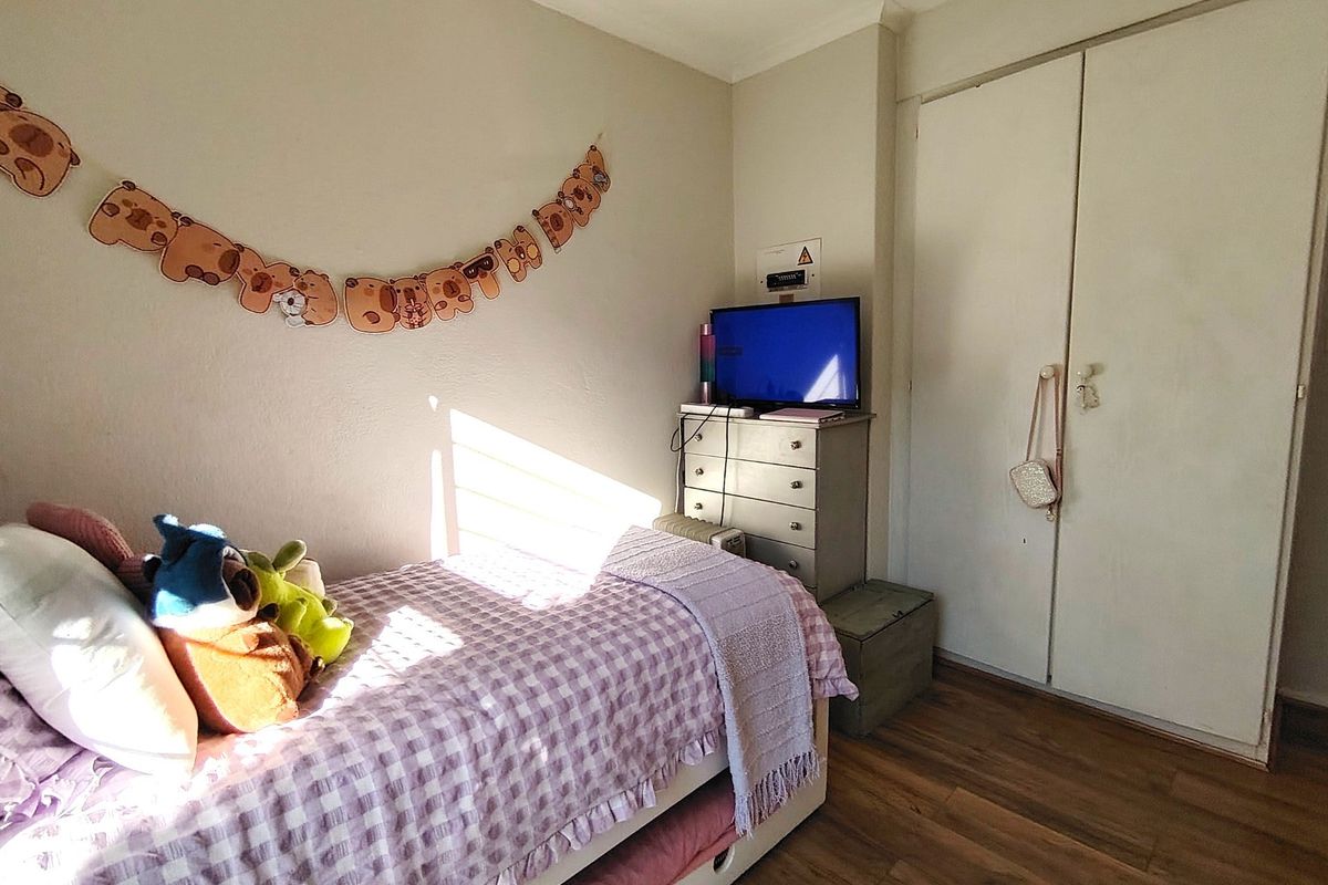 Townhouse To Rent in Northwold, Randburg - Photo 3