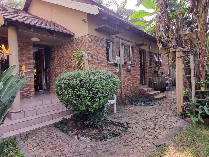 House For Sale in Elandsrand, Brits, North West - Photo 1