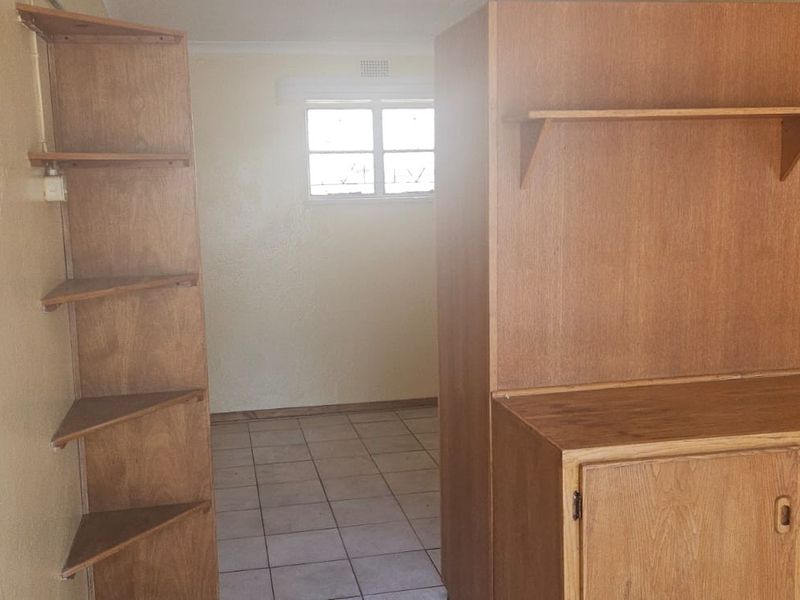 Neat Rental Property in Beaconsfield - Photo 9