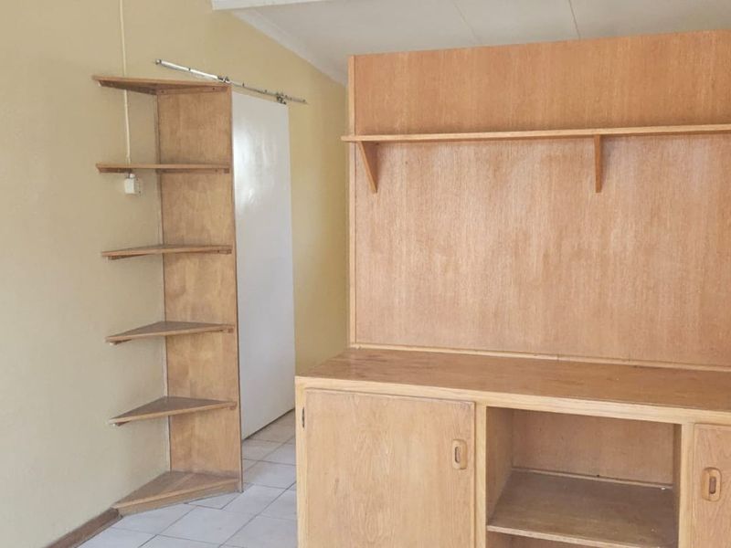 Neat Rental Property in Beaconsfield - Photo 3