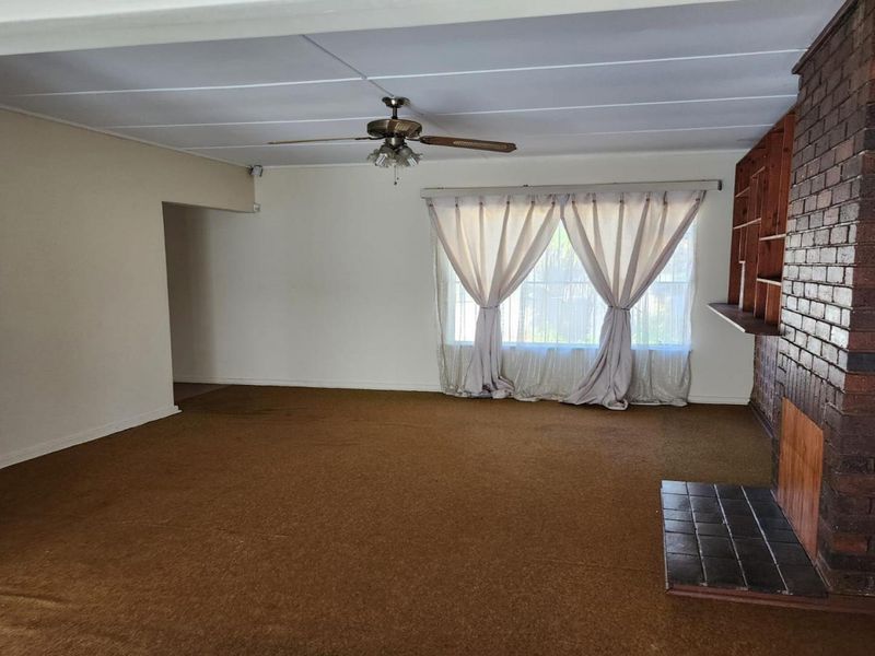 House For Sale in Sasolburg - Photo 5