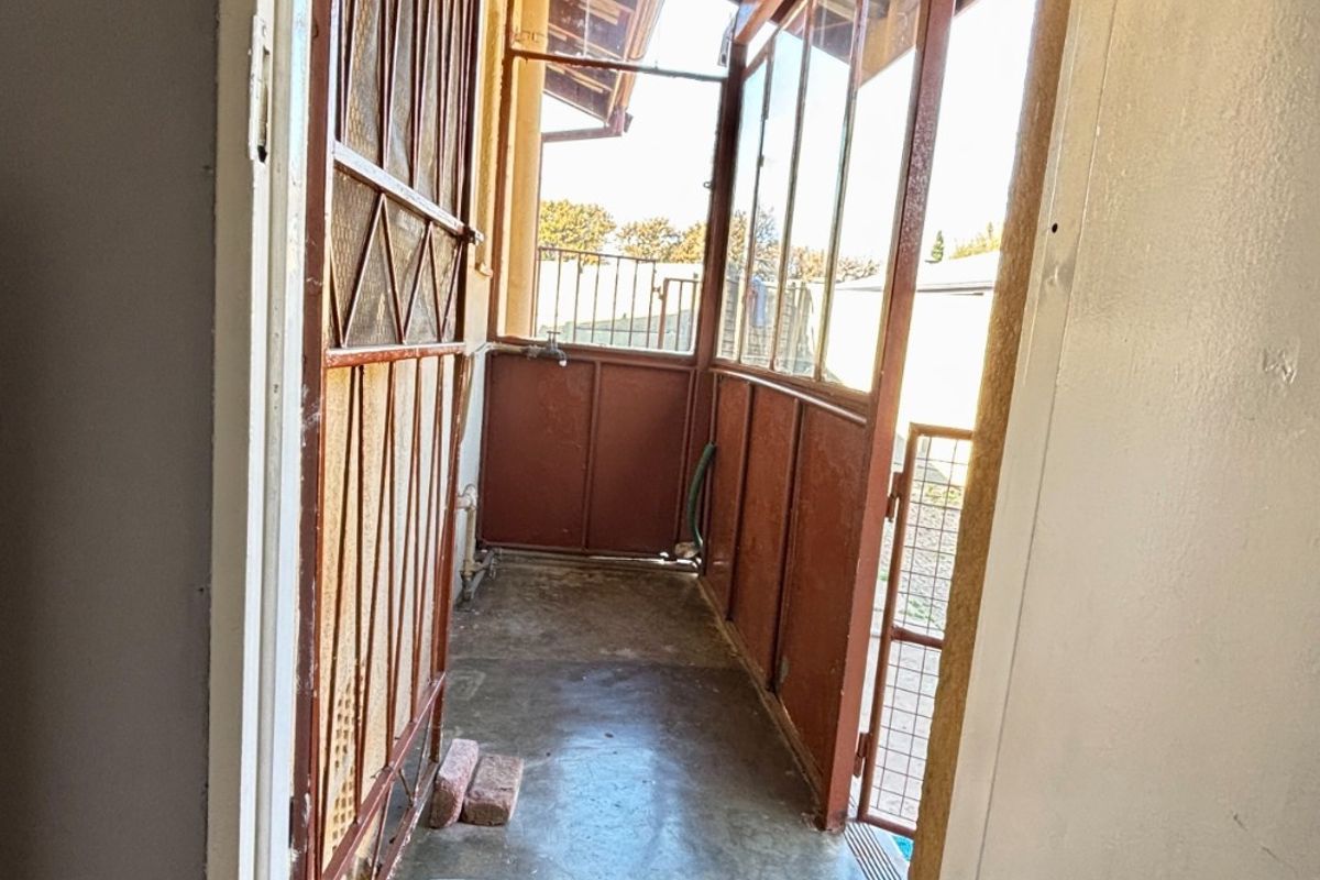 House For Sale in Sasolburg - Photo 4