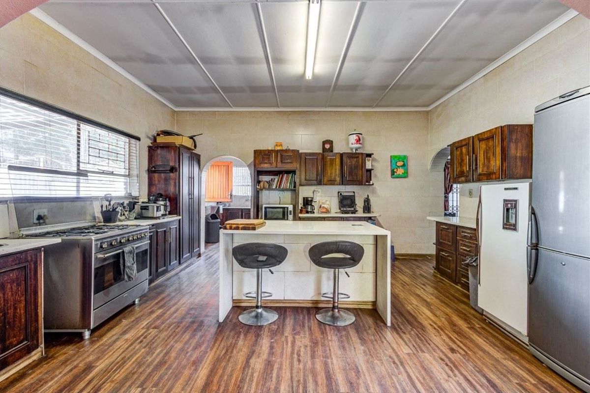 House For Sale in Glen Marais, Kempton Park - Photo 3
