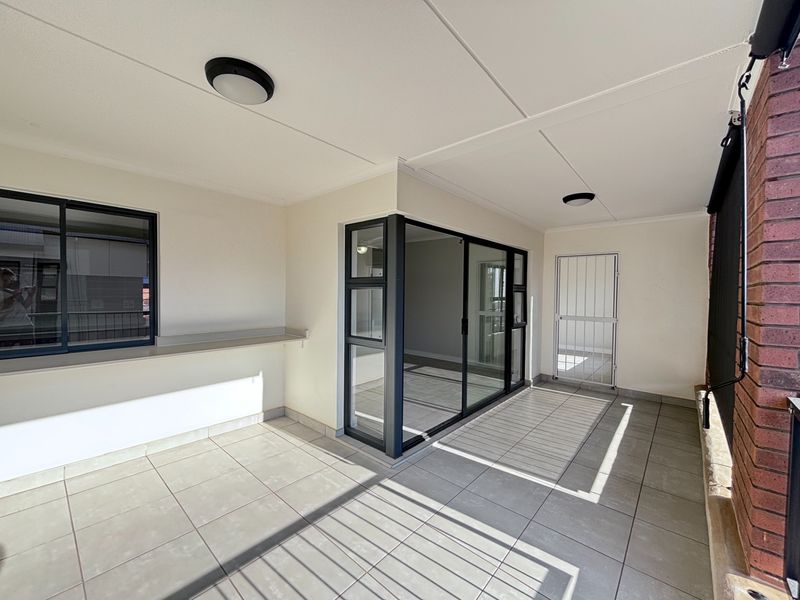 Tenants Queue and Investors Click - Photo 9