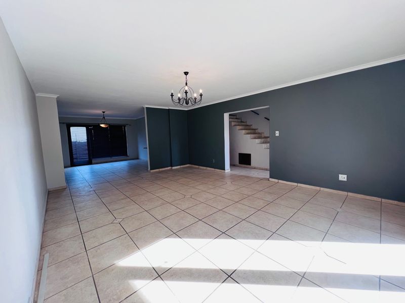 Duplex To Rent in De Tijger, Parow - Photo 8