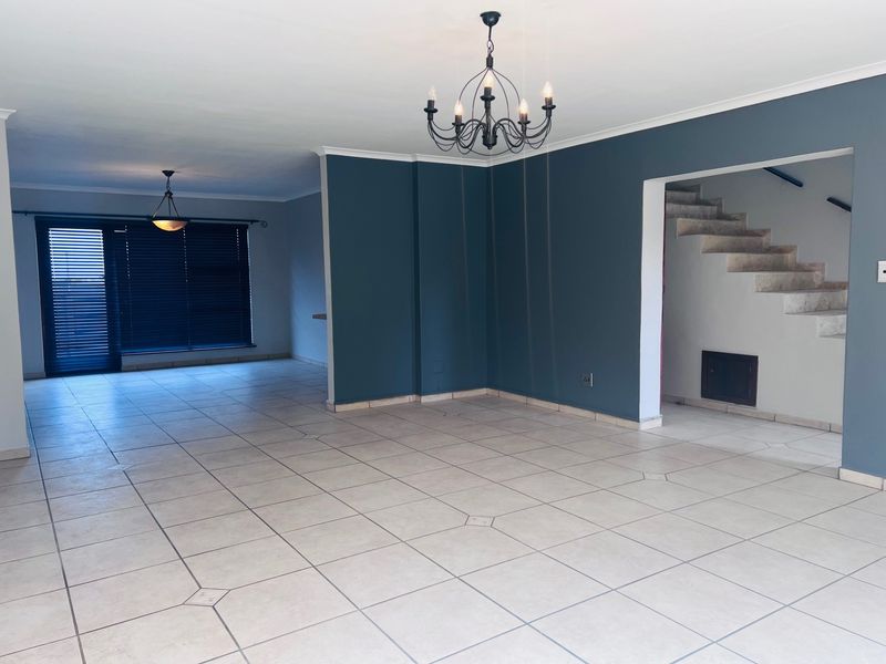 Duplex To Rent in De Tijger, Parow - Photo 7