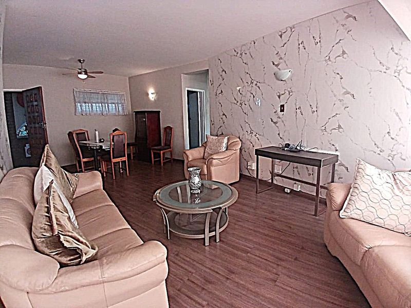 Apartment To Rent in Musgrave, Durban, KwaZulu Natal - Photo 2