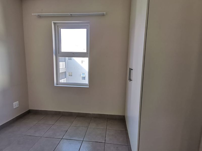 Modern 2-Bedroom Apartment To Rent in Bergendal Country Villas, Paarl - Photo 6