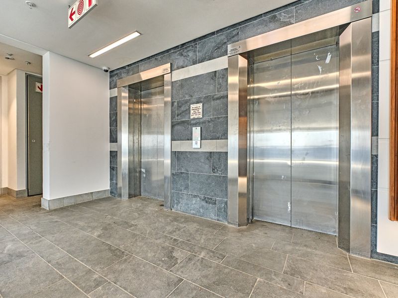 Premium Commercial Property With Full Views Of The Sandton Skyline - Photo 8