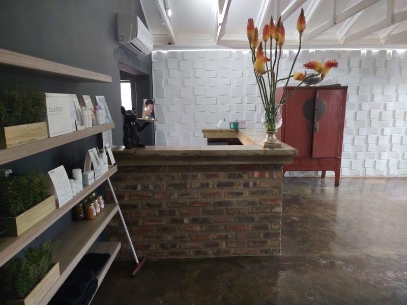 Upmarket Commercial Property for Sale In Flamwood - Photo 10