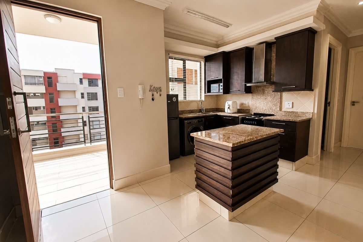 2 Bed Fully Furnished Umhlanga Ridge Apartment with Stunning Ocean Views To Rent - Photo 5