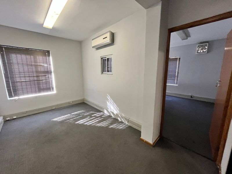 1,067m2 Warehouse, Office Facility TO LET | Everite Industrial | Brackenfell - Photo 8