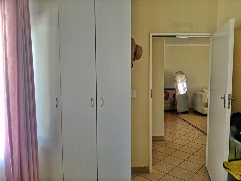 Modern 2 Bedroom Townhouse For Sale in Annlin, Pretoria - Photo 5