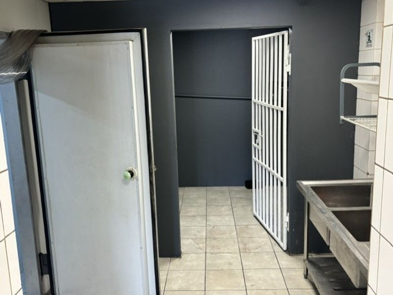Commercial Property To Rent in Umhlanga, KwaZulu Natal - Photo 8