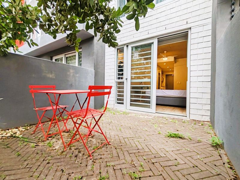 Investment Opportunity - Ground Floor Studio Apartment for Sale in Woodstock - Photo 1