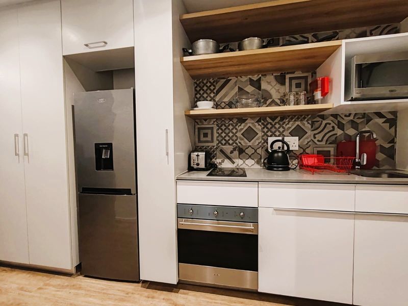 Investment Opportunity - Ground Floor Studio Apartment for Sale in Woodstock - Photo 4
