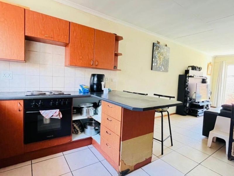 3Bed House For Sale in Heuwelsig Estate, Centurion - Photo 6