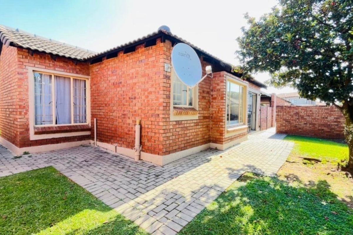 3Bed House For Sale in Heuwelsig Estate, Centurion - Photo 2