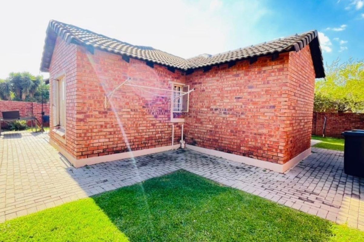 3Bed House For Sale in Heuwelsig Estate, Centurion - Photo 5