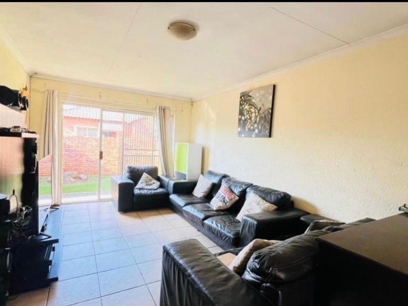 3Bed House For Sale in Heuwelsig Estate, Centurion - Photo 9