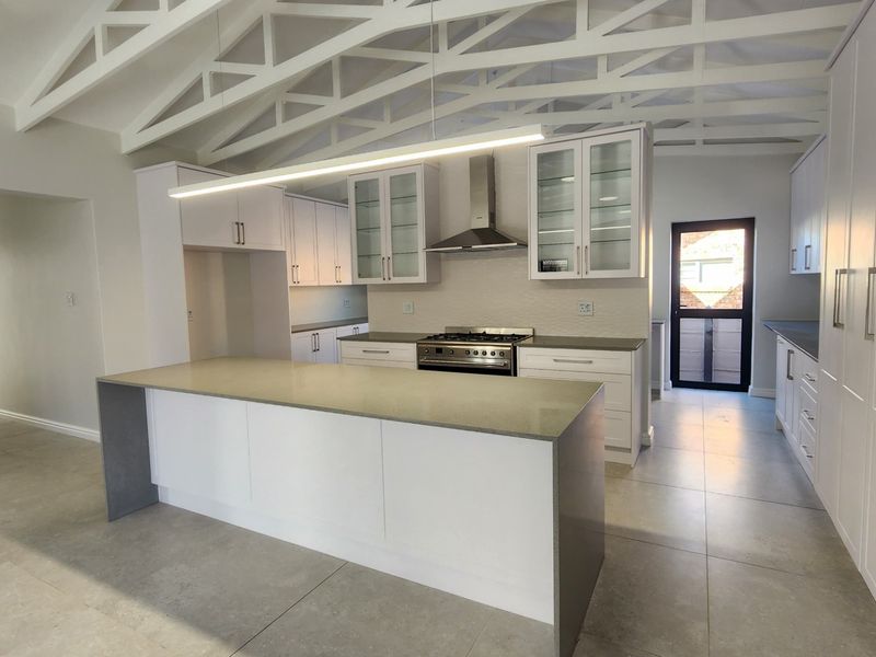 A Move-In-Ready Family Sanctuary You Don't Want to Miss - Photo 8