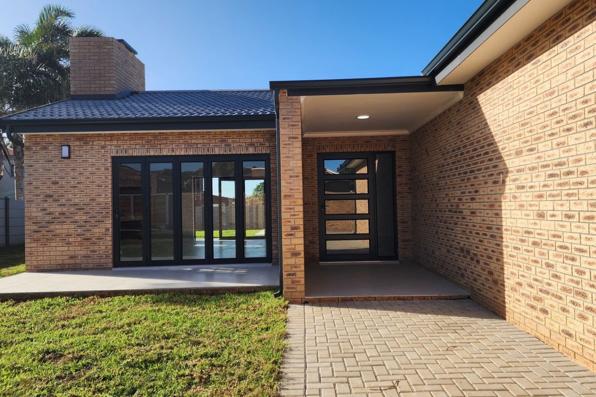 A Move-In-Ready Family Sanctuary You Don't Want to Miss - Photo 2