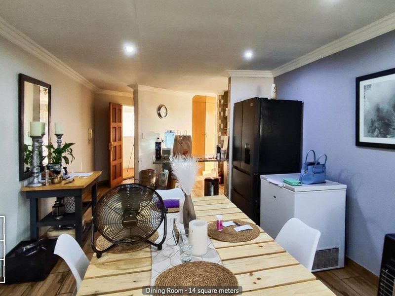 Townhouse For Sale in Kempton Park Ext 4, Kempton Park - Photo 2