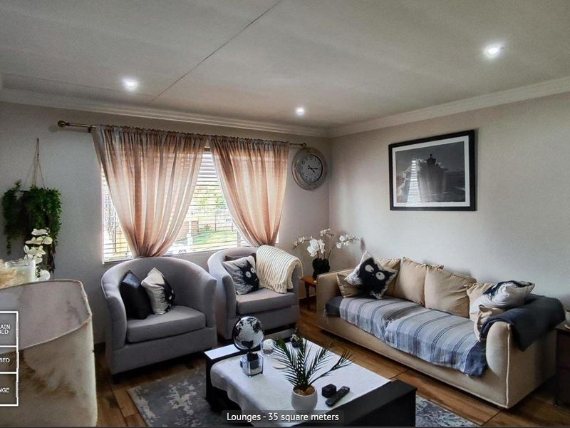 Townhouse For Sale in Kempton Park Ext 4, Kempton Park - Photo 3