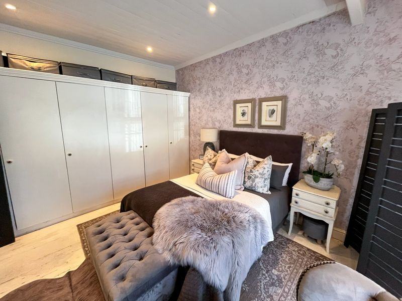 Spacious Double-Storey Family Home with Flatlet in Richmond Hill - Photo 4