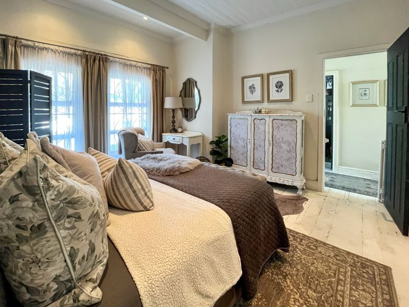 Spacious Double-Storey Family Home with Flatlet in Richmond Hill - Photo 5