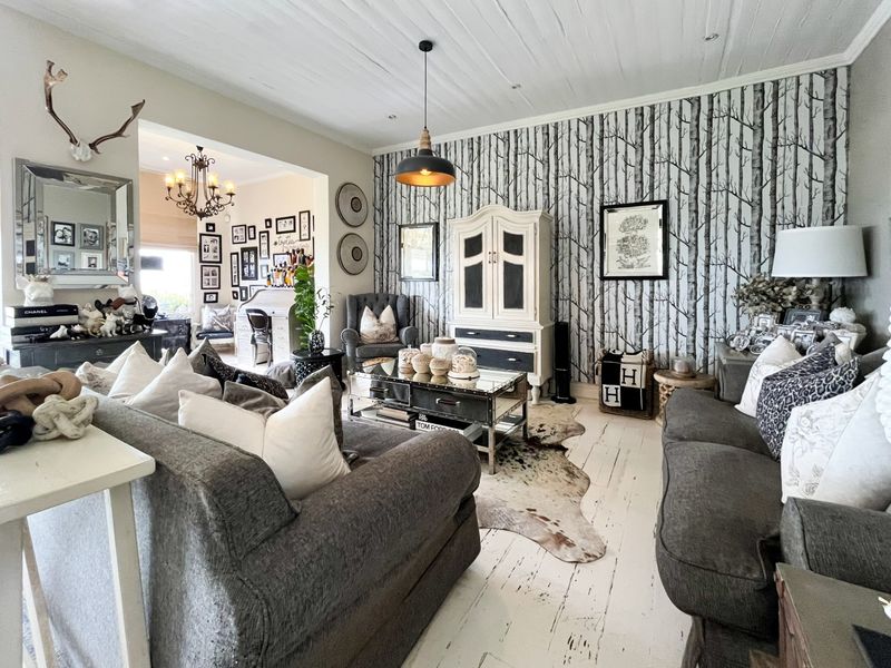 Spacious Double-Storey Family Home with Flatlet in Richmond Hill - Photo 9