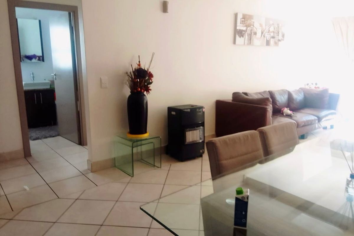 Apartment For Sale in Sunninghill, Sandton - Photo 5