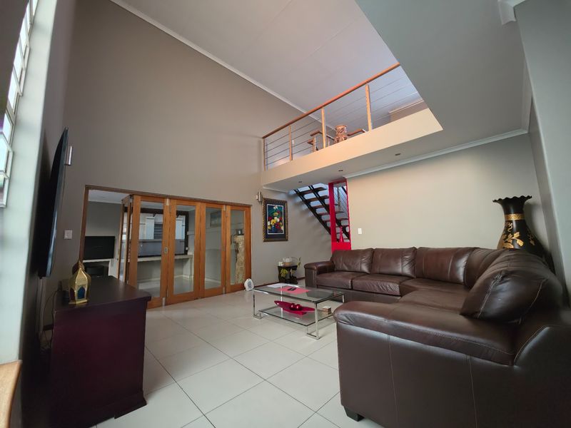 Cluster For Sale in Strubensvallei, Roodepoort - Photo 3