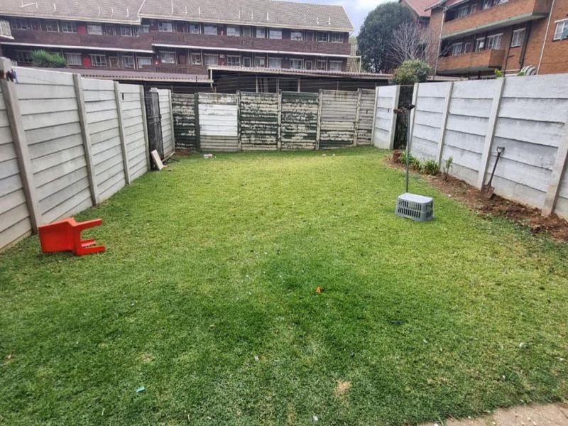 Apartment For Sale in Croydon, Kempton Park - Photo 9