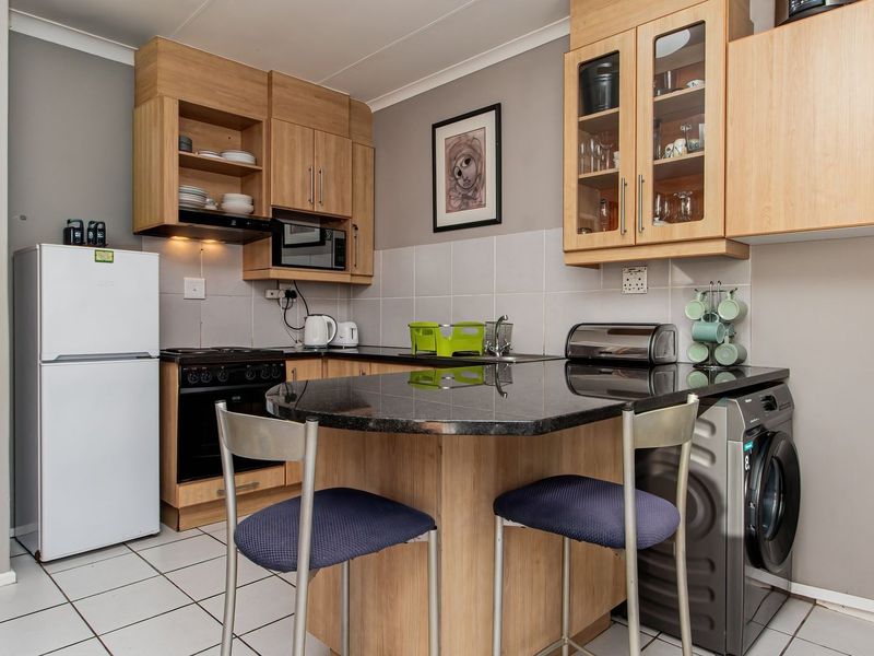 Apartment For Sale in Knysna Central, Knysna - Photo 7