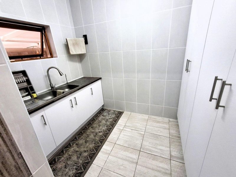 House For Sale in Stilbaai Wes, Stilbaai - Photo 4