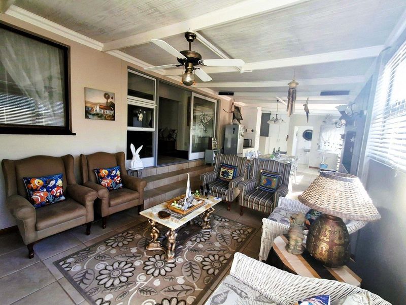 House For Sale in Stilbaai Wes, Stilbaai - Photo 8