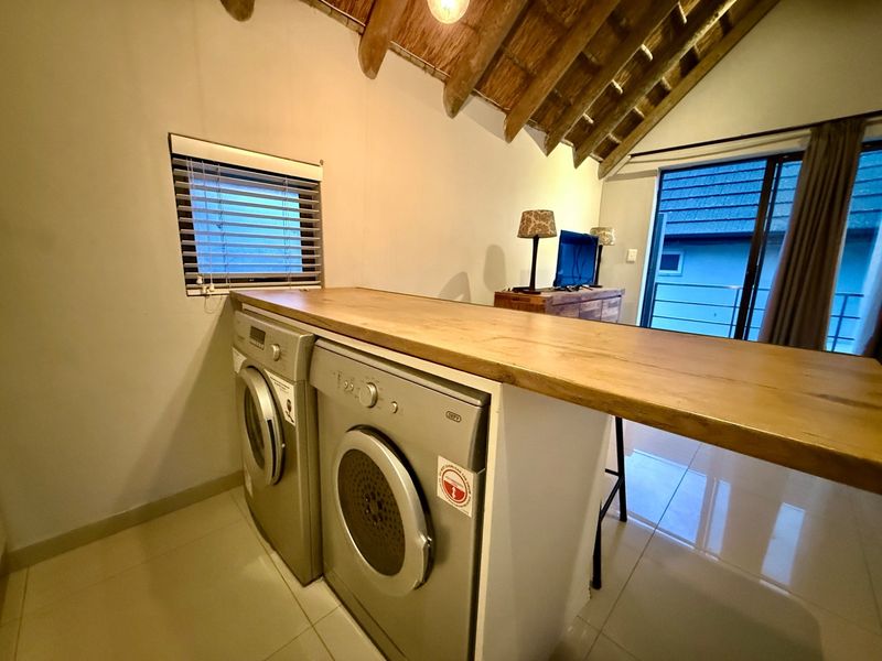 Fully Furnished Studio Apartment to Rent - West Beach - Photo 8