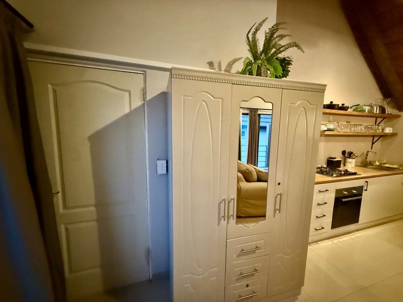 Fully Furnished Studio Apartment to Rent - West Beach - Photo 10