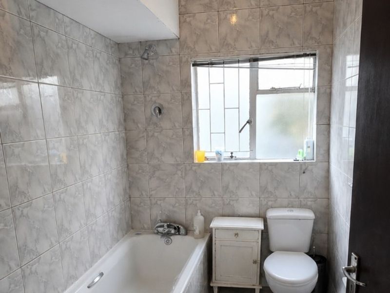 Apartment For Sale in Bellville Central, Bellville - Photo 3